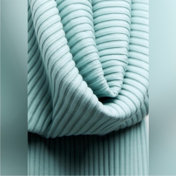 NWOT - ZARA SLEEVELESS BACKLESS MAXI SWEATER DEESS - Picture 7 of 12